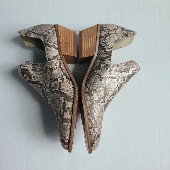 NWOT CHINESE LAUNDRY mali cream snake ankle boots - Picture 3 of 10